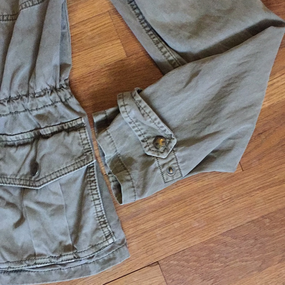 Talula utility jacket from Aritzia - Picture 4 of 7